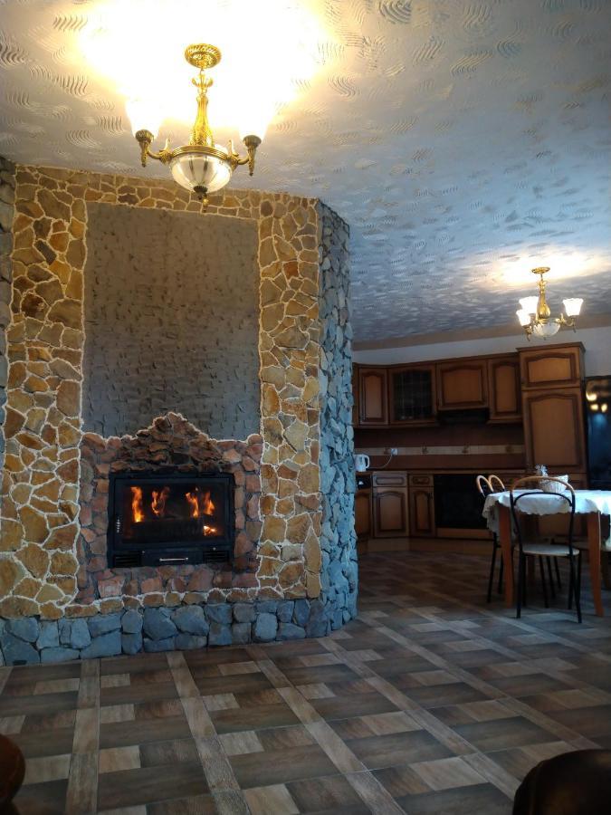 Villa Dom W Bieszczadach 10 Osobowy à Wolkowyja Extérieur photo