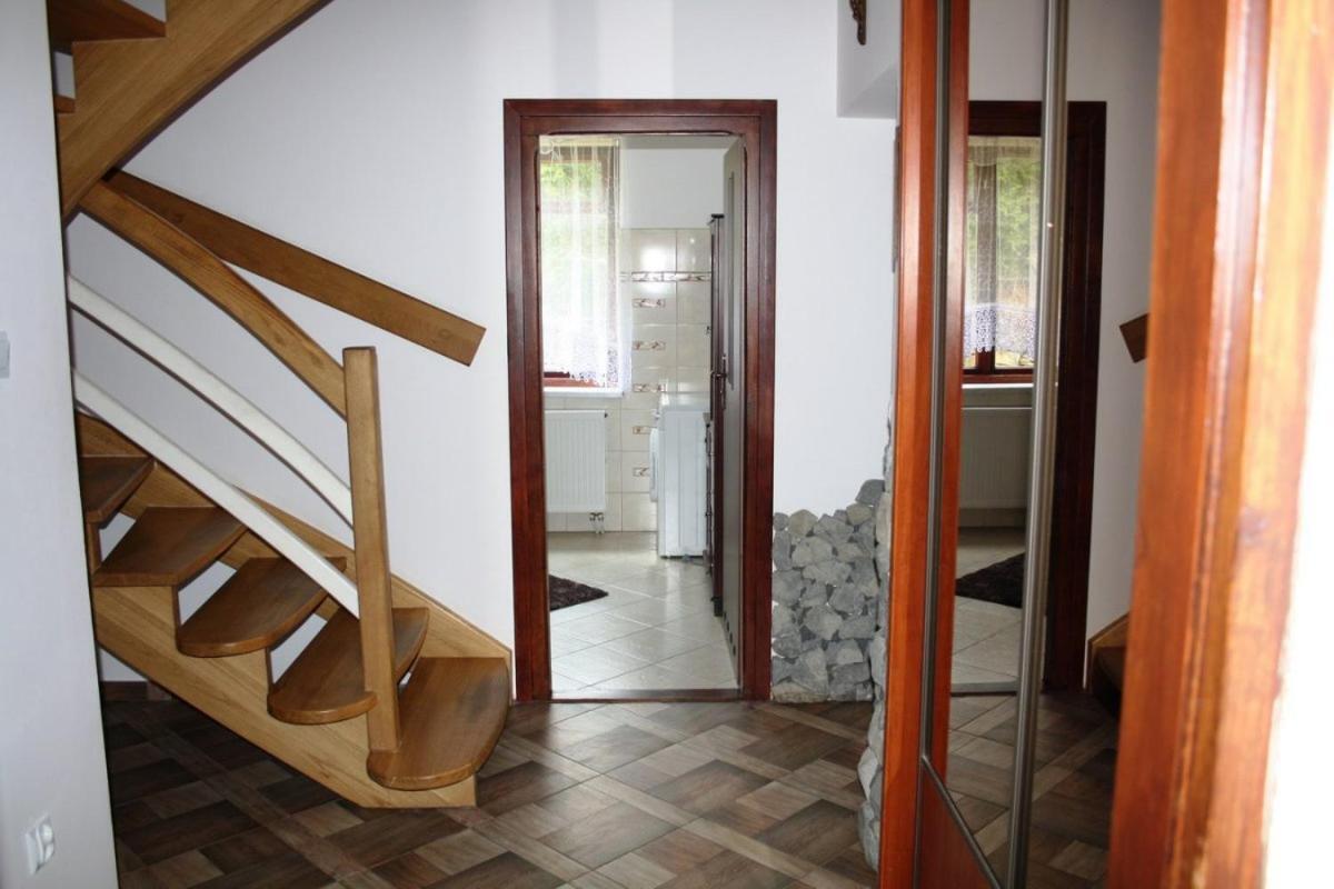 Villa Dom W Bieszczadach 10 Osobowy à Wolkowyja Extérieur photo